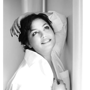 Meet your Posher, Dina